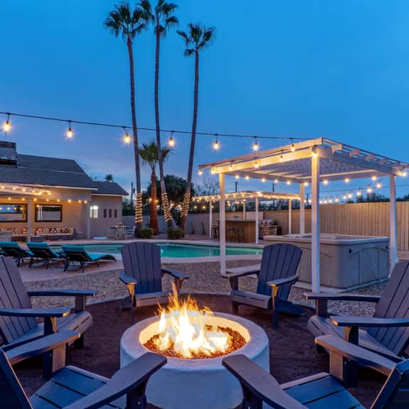Happy Hour in Scottsdale - Image 1