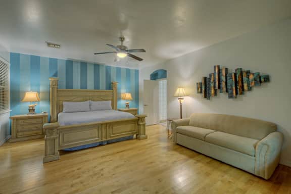 Mesa Desert Oasis